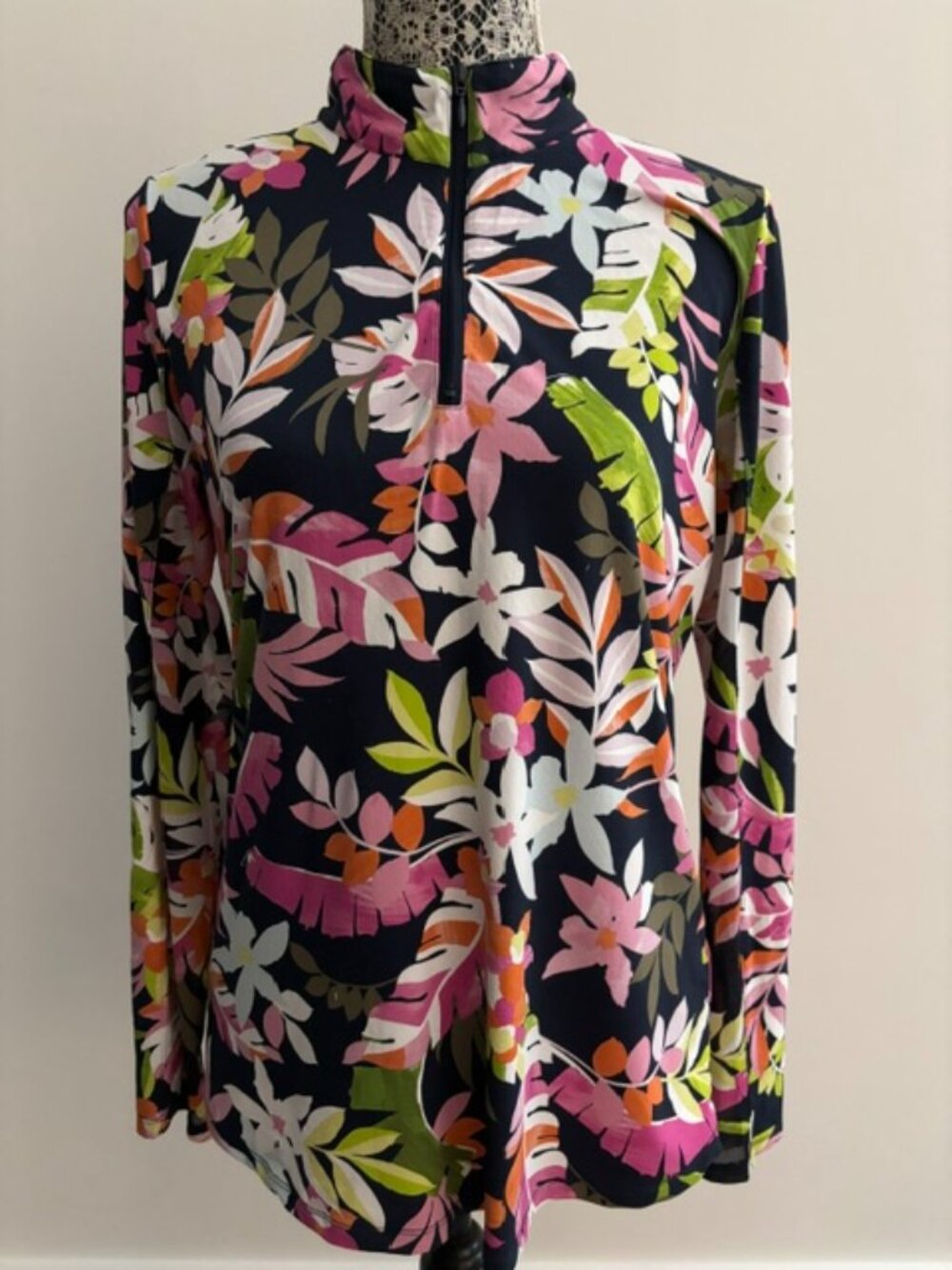 Coconut Row Hawaiian Print 1/2 Zip Long Sleeve Top - Medium